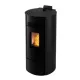 Poêle à granulés Linea VZ Flute noir 8 kW avec panneau de commande digital et foyer allumé