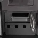 Détail du compartiment inférieur du poêle à bois Ester Forno 5.0 avec porte ouverte