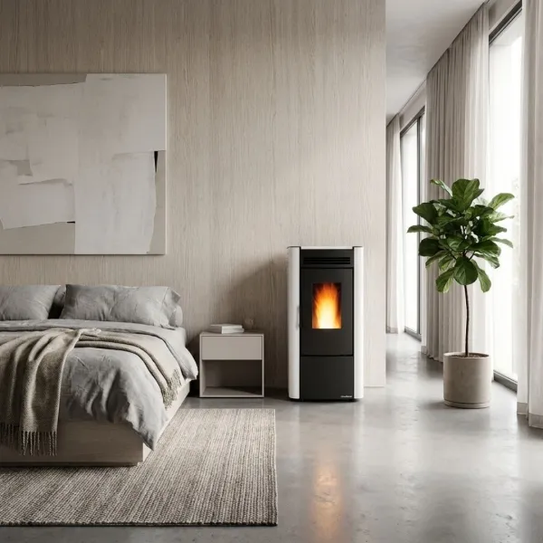 Poêle à granulés KETTY 5.0 noir compact dans chambre moderne