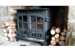 Comment déplacer une cuisinière à bois : guide complet pour un transport sécurisé